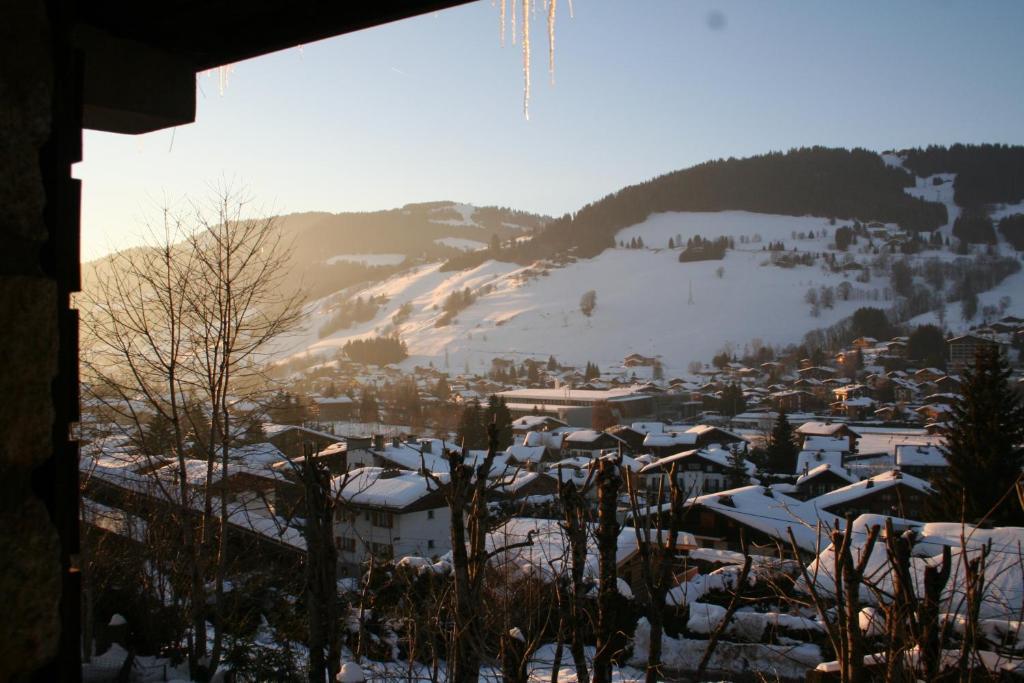 Bed and Breakfast Chalet In Megève Pokoj fotografie